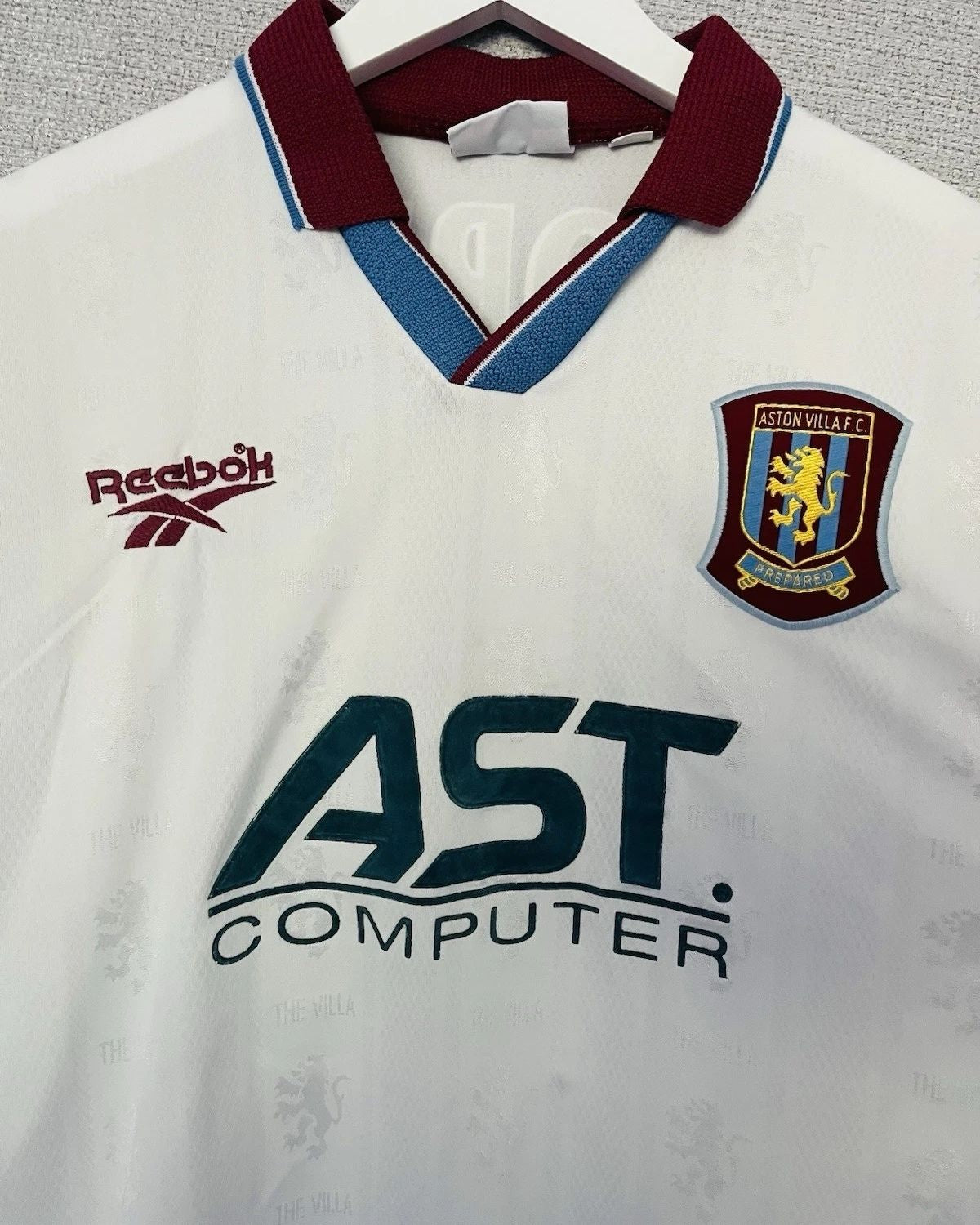 YORKE DWIGHT 1997-98 (Ast)